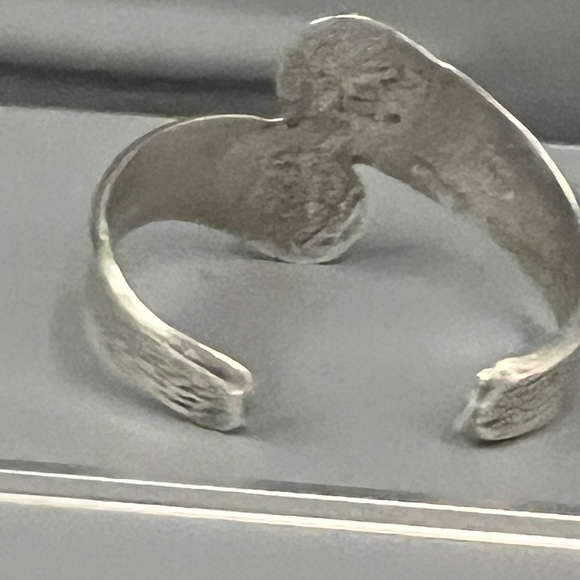 SOLID SS/Turquoise Native American cuff - Picture 8 of 8